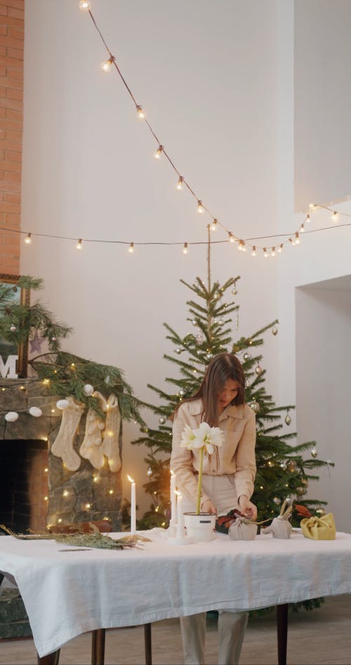 有关人, 包皮, 包装纸的免费素材视频