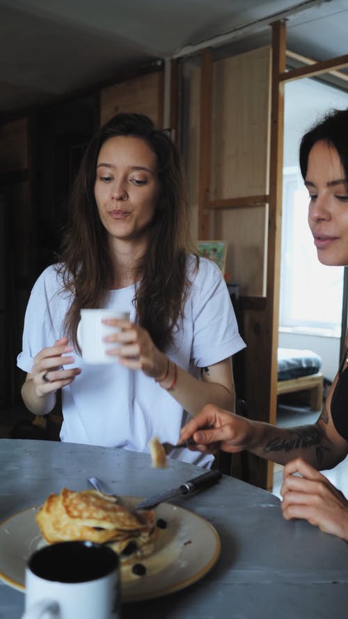 有关LGBT-H, 一对, 刀的免费素材视频