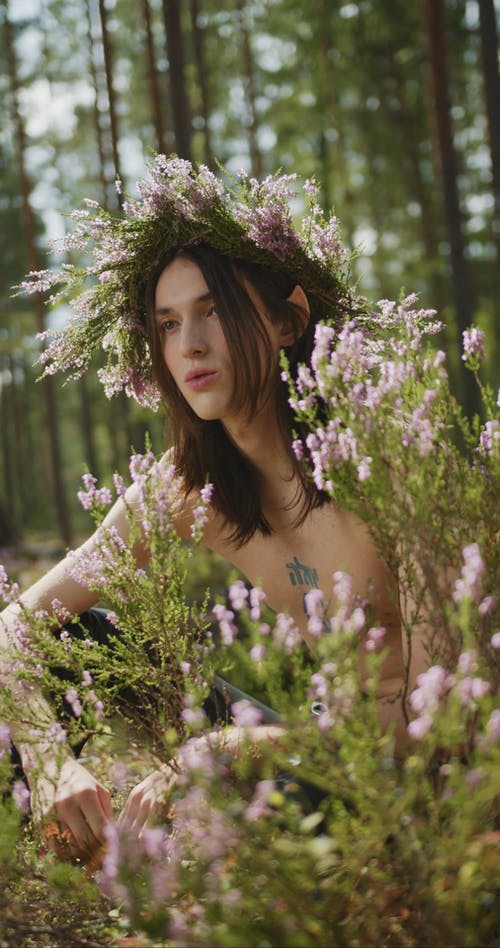 有关半裸, 垂直视频, 天性的免费素材视频