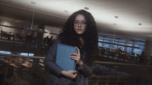 有关书呆子, 嗜好, 图书馆的免费素材视频