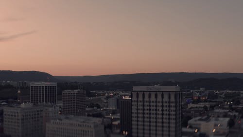 有关傍晚天空, 城市, 建筑的免费素材视频