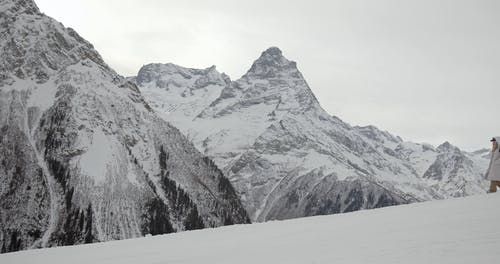 有关下坡, 下雪的, 人的免费素材视频