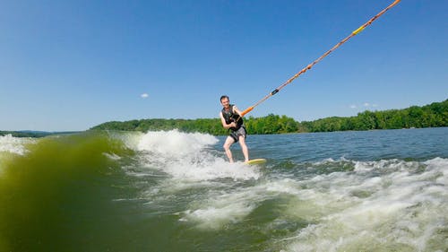 有关wakesurfing, 人, 休闲的免费素材视频