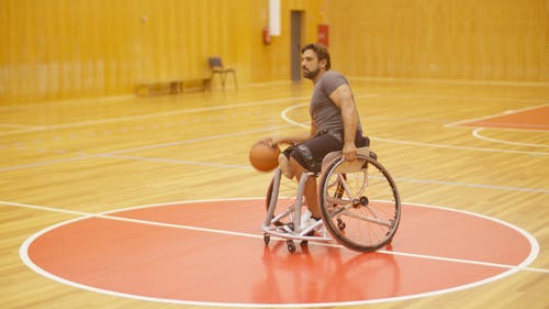 有关体育活动, 室内, 弹跳的免费素材视频