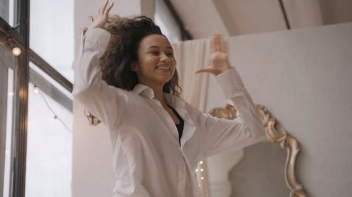 有关人, 低角度拍摄, 女人的免费素材视频