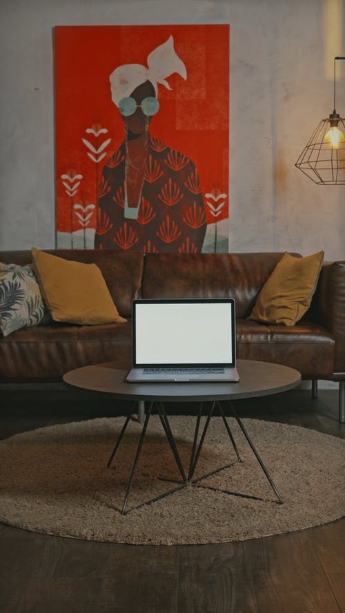 有关Throw Pillows, 圆桌会议, 地毯的免费素材视频