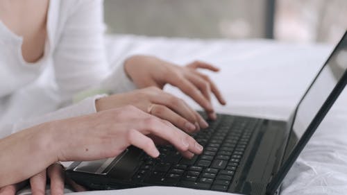 有关侧面图, 手, 打字的免费素材视频