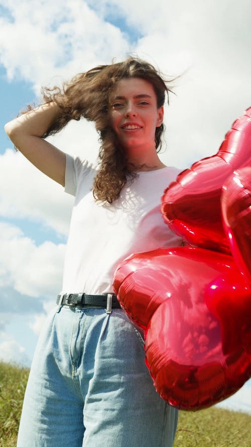 有关垂直视频, 女人, 微风的免费素材视频