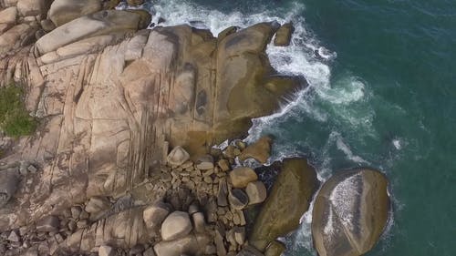 有关岩石, 岩石海岸, 招手的免费素材视频