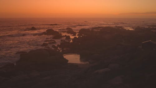 有关地平线, 多岩石的海滩, 天性的免费素材视频