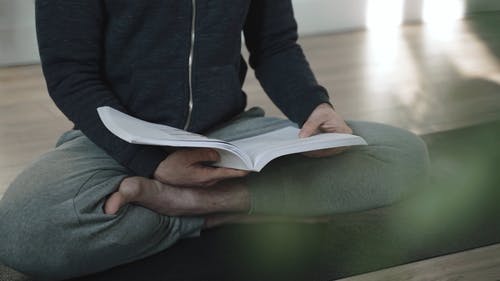 有关人, 冷静, 坐的免费素材视频