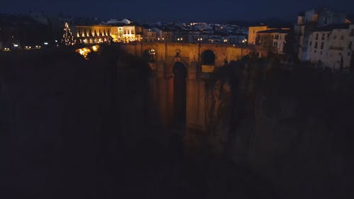 有关puente nuevo, 上升的镜头, 倾斜射击的免费素材视频