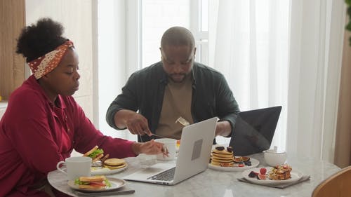 有关一对, 人, 吃的免费素材视频