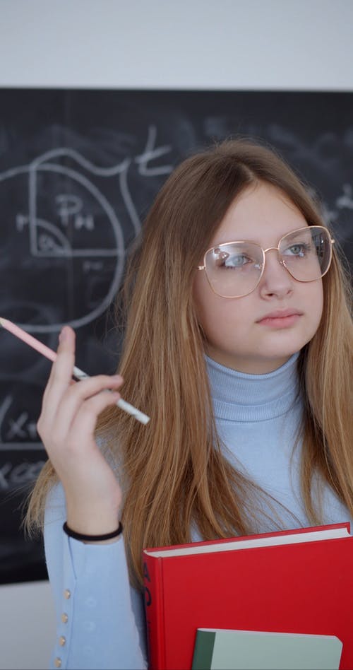 有关一代, 公告板, 图书的免费素材视频