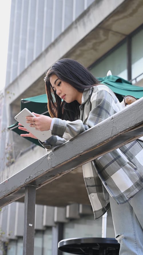 有关gen z, iPad, 垂直的免费素材视频