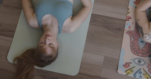 有关＃室内, 主动穿着, 休息的免费素材视频