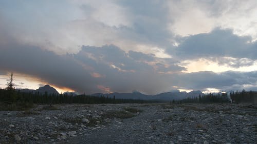 有关多云的天空, 天性, 山背景的免费素材视频