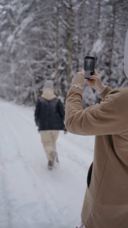 有关冬季, 垂直视频, 後视图的免费素材视频