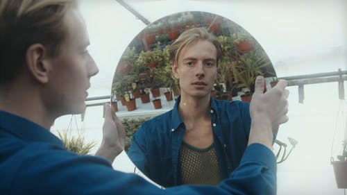 有关反射, 好看, 室内的免费素材视频
