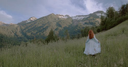 有关和平的, 天性, 女人的免费素材视频