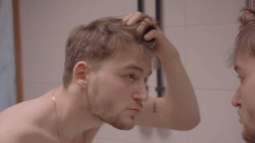 有关刮, 刮胡子, 年轻的免费素材视频