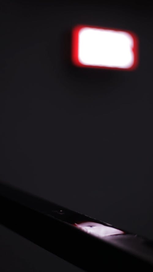 有关光, 吻, 垂直视频的免费素材视频