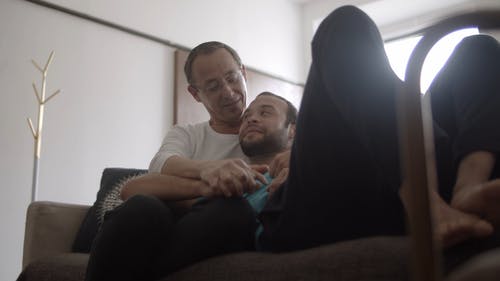 有关一对, 低角度拍摄, 同志的免费素材视频