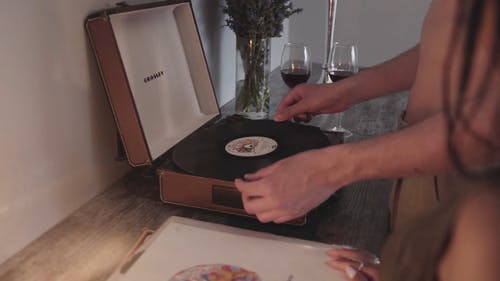 有关一对, 人, 唱片的免费素材视频