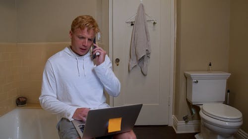 有关人, 在家, 浴室的免费素材视频