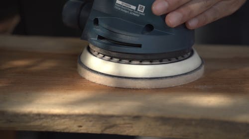 使木材表面光滑 · 免费素材视频