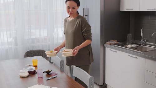 有关＃室内, 公寓, 女人的免费素材视频