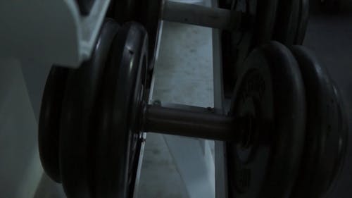 有关健身房, 哑铃, 架子的免费素材视频