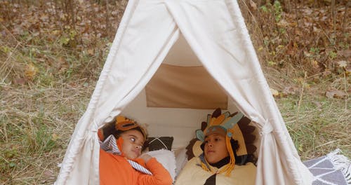 有关孩子, 帐篷, 帐篷的免费素材视频