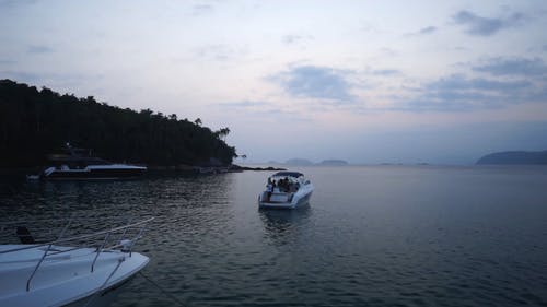 有关交通系统, 天空, 水的免费素材视频