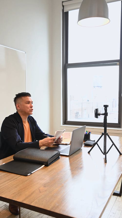 有关＃室内, 三脚架, 互联网的免费素材视频