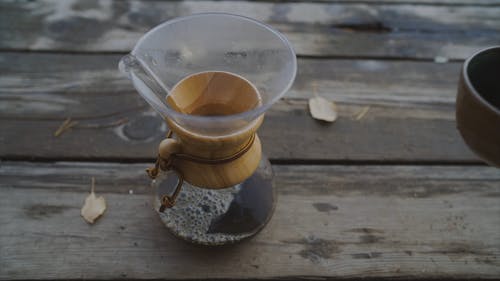 有关chemex, 人, 咖啡杯的免费素材视频