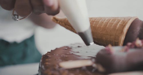 有关人, 冰淇淋甜筒, 巧克力吧的免费素材视频