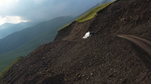 有关农村, 农村公路, 多云的的免费素材视频