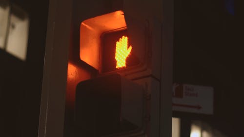 有关停止标志, 光, 户外的免费素材视频