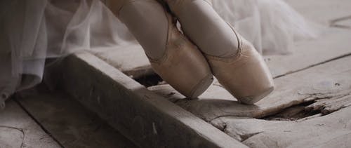 有关尺, 芭蕾舞演员, 芭蕾舞鞋的免费素材视频