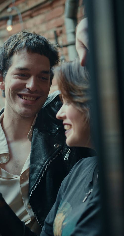 有关一起, 乱放电, 人的免费素材视频