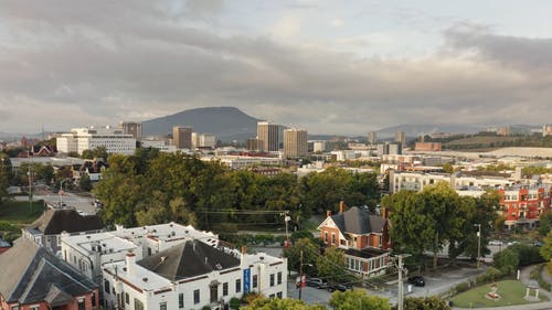 有关城市, 山, 建筑的免费素材视频