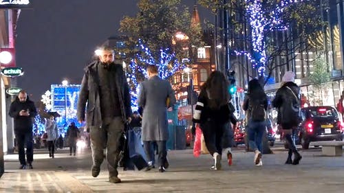 有关人群, 圣诞气氛, 城市的灯光的免费素材视频