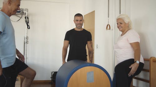 有关一对, 休闲, 伸展的免费素材视频