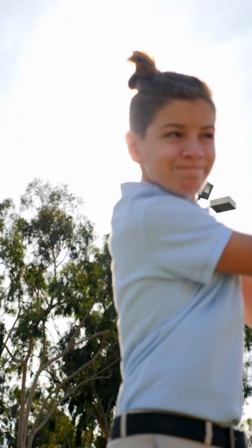 有关polo衫, 儿童, 垂直视频的免费素材视频