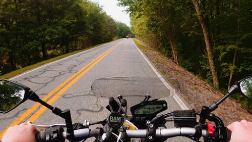 有关人, 手, 摩托车的免费素材视频