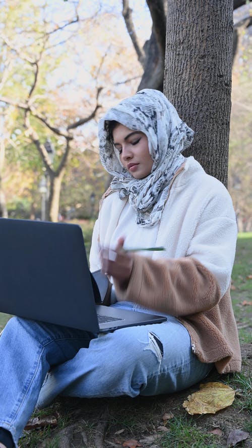 有关人, 垂直视频, 女人的免费素材视频