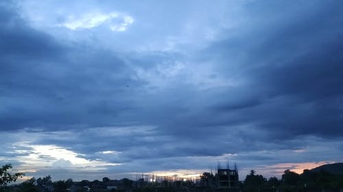 有关多云的, 天气, 房子的免费素材视频