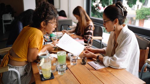 有关人们在说话, 咖啡, 商量的免费素材视频