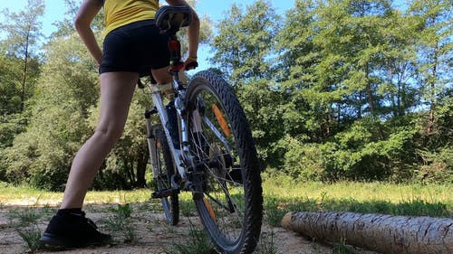 有关休闲, 单车骑士, 地面射击的免费素材视频